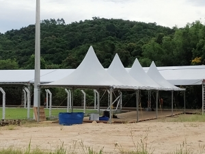 TENDA CHAPÉU DE BRUXA 5X5MTS BRANCA